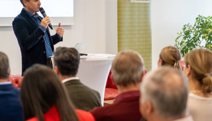 Seniorendialog - Flughafen Linz