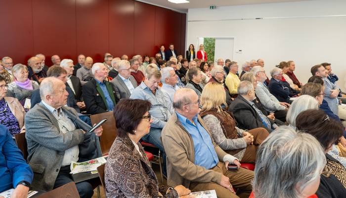 Seniorendialog - Flughafen Linz