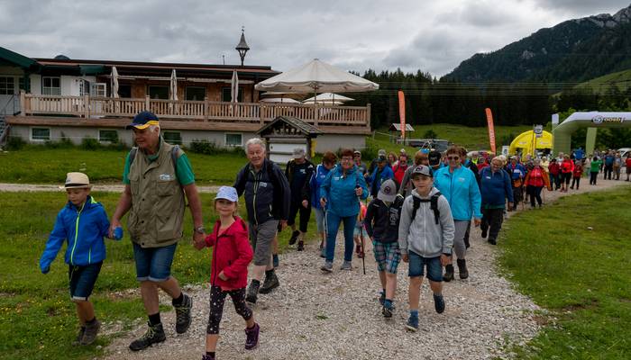 Almwandertag